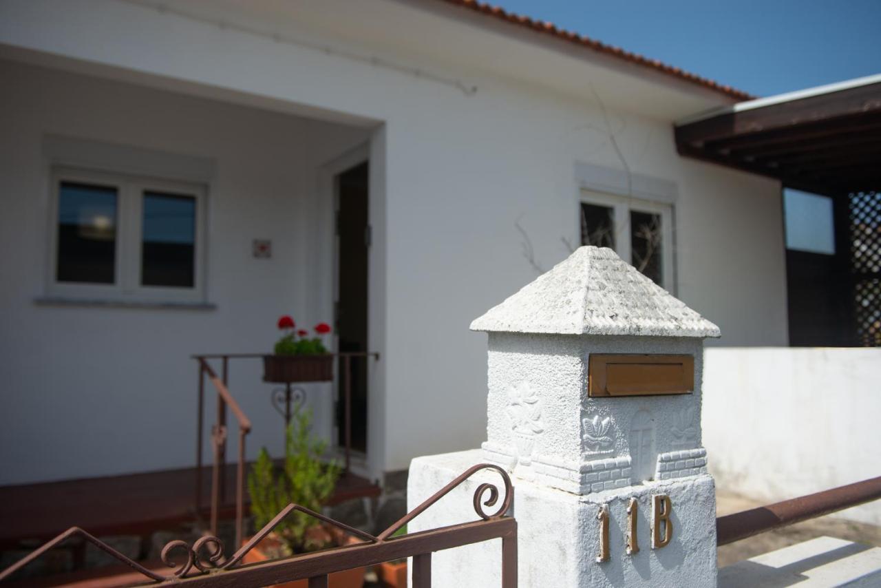 Гостевой дом Casa Do Carvalhal - Natureza No Centro Da Cidade Санта-Мария-да Фейра Экстерьер фото