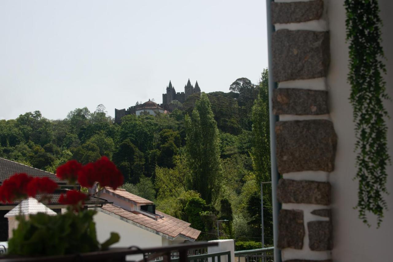 Гостевой дом Casa Do Carvalhal - Natureza No Centro Da Cidade Санта-Мария-да Фейра Экстерьер фото